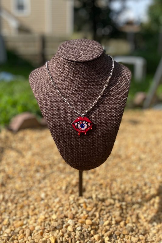 Lips necklace